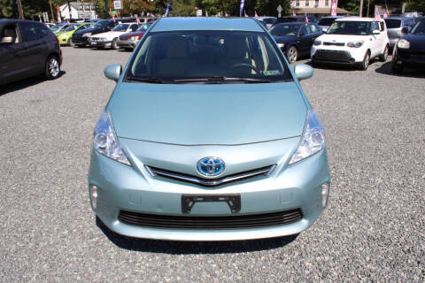 2014 Toyota Prius v Three