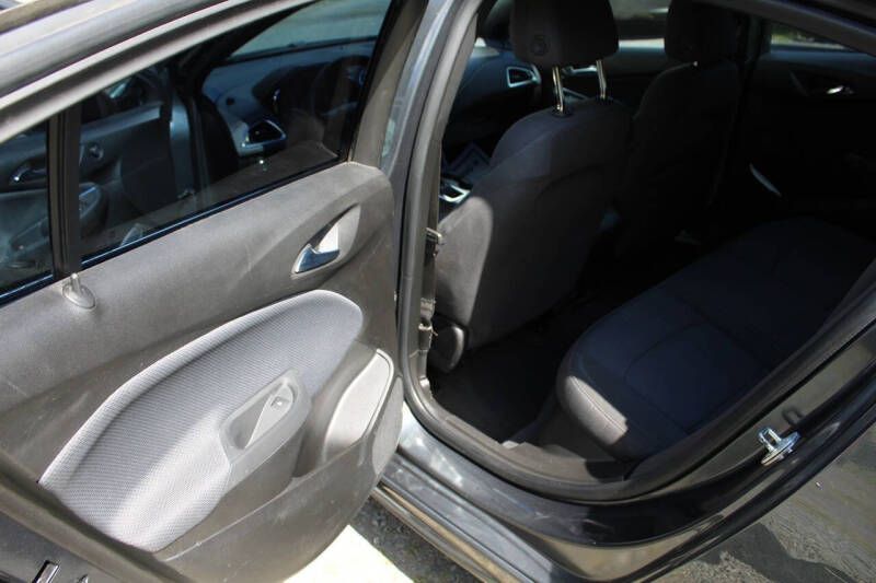 2018 Chevrolet Cruze LT Auto