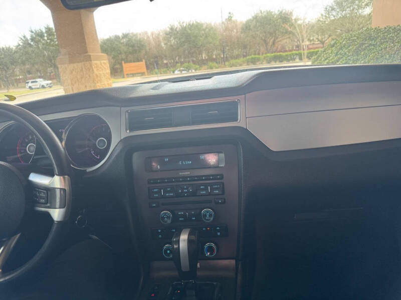 2014 Ford Mustang V6 Premium