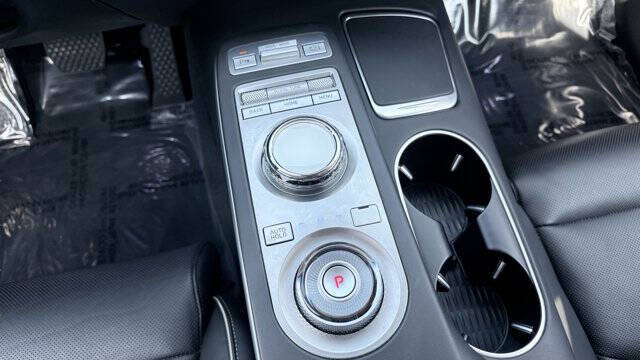 2023 Genesis Electrified GV70