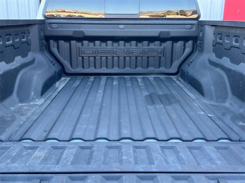 2024 GMC Canyon Denali