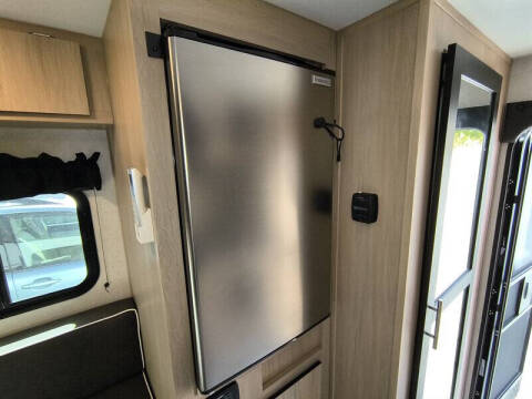 2026 Travel Lite UPCOUNTRY 775U