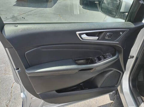 2020 Ford Edge Titanium