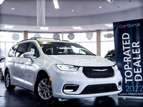 2022 Chrysler Pacifica for sale at CarDome in Detroit MI