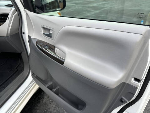2017 Toyota Sienna