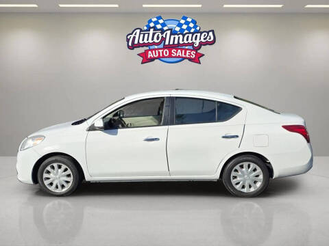 2012 Nissan Versa 1.6 SV