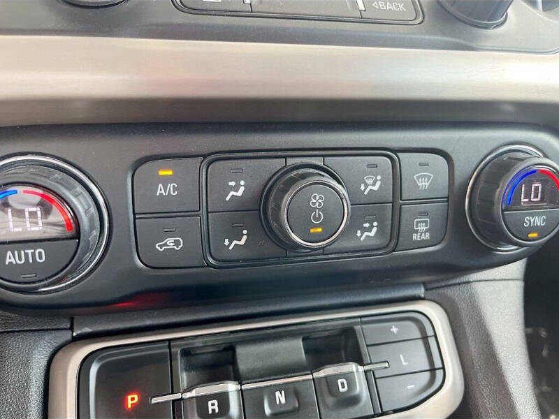 2022 GMC Acadia Denali