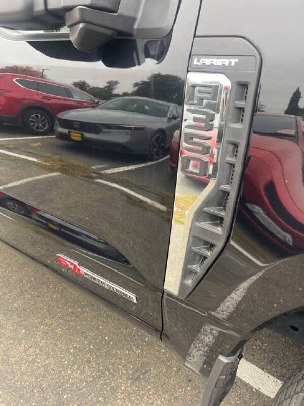 2023 Ford F-350 Super Duty Lariat