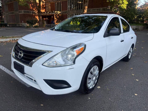 2015 Nissan Versa 1.6 S Plus