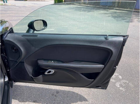 2021 Dodge Challenger SXT