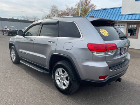 2017 Jeep Grand Cherokee Laredo E