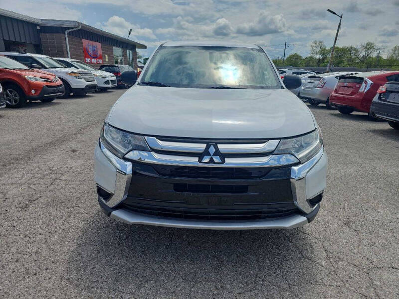 2016 Mitsubishi Outlander ES