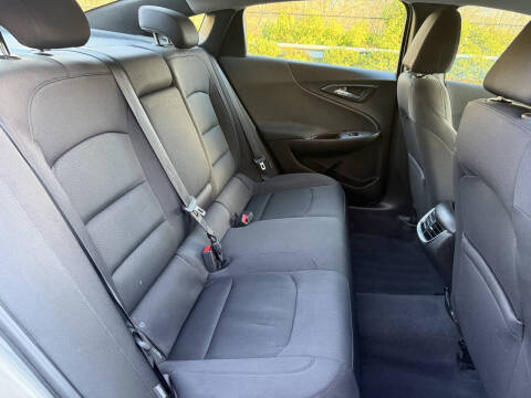 2017 Chevrolet Malibu LT