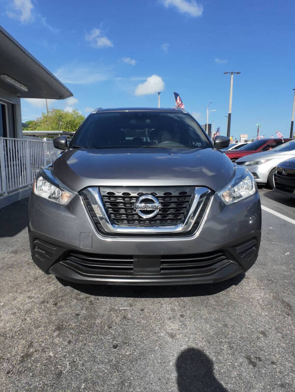 2020 Nissan Kicks SV