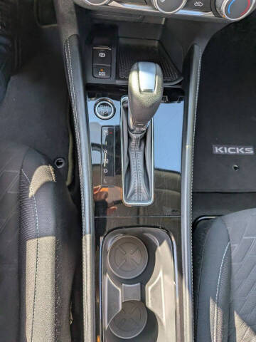 2023 Nissan Kicks SV