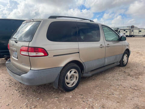 2003 Toyota Sienna CE