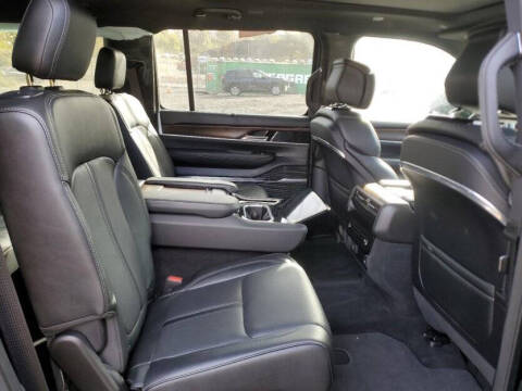 2023 Jeep Grand Wagoneer L