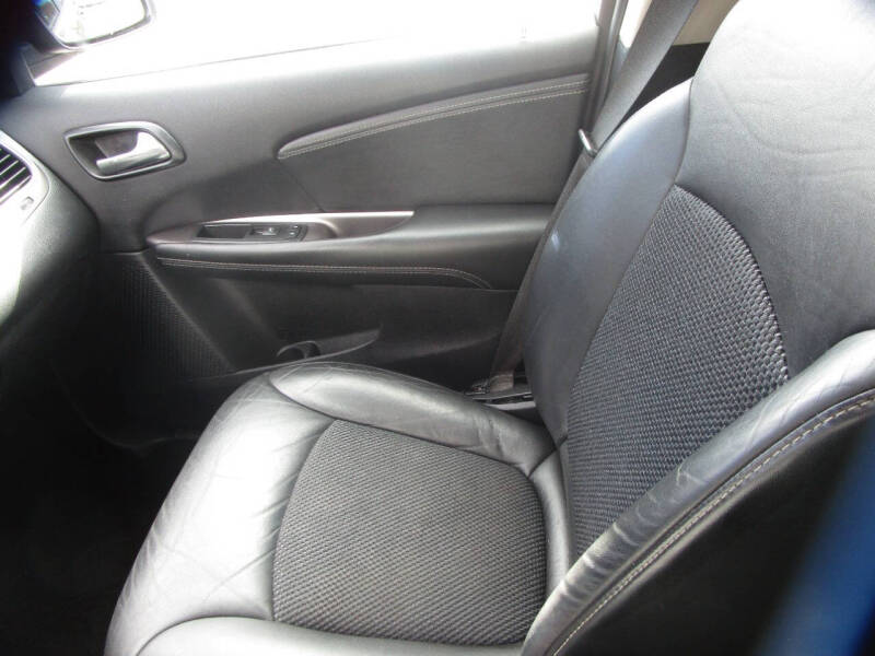 2018 Dodge Journey Crossroad