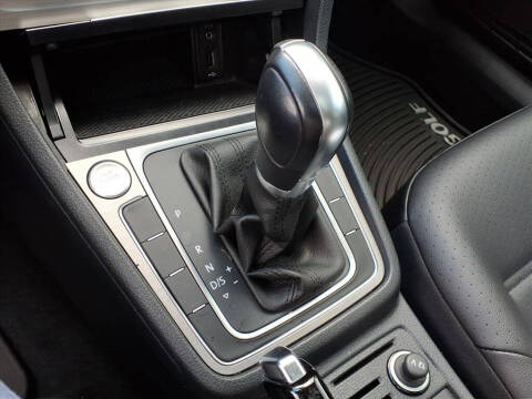 2017 Volkswagen Golf TSI S