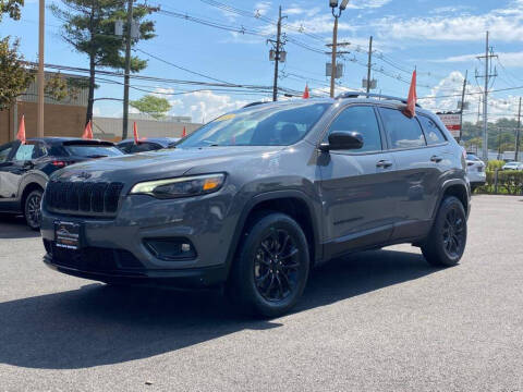2023 Jeep Cherokee Altitude Lux