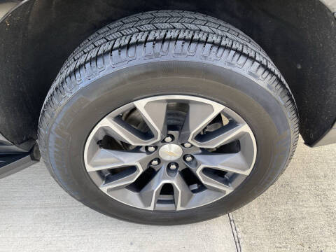 2022 Chevrolet Suburban LT