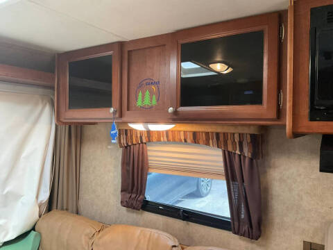 2014 Coleman by Dutchmen Explorer
