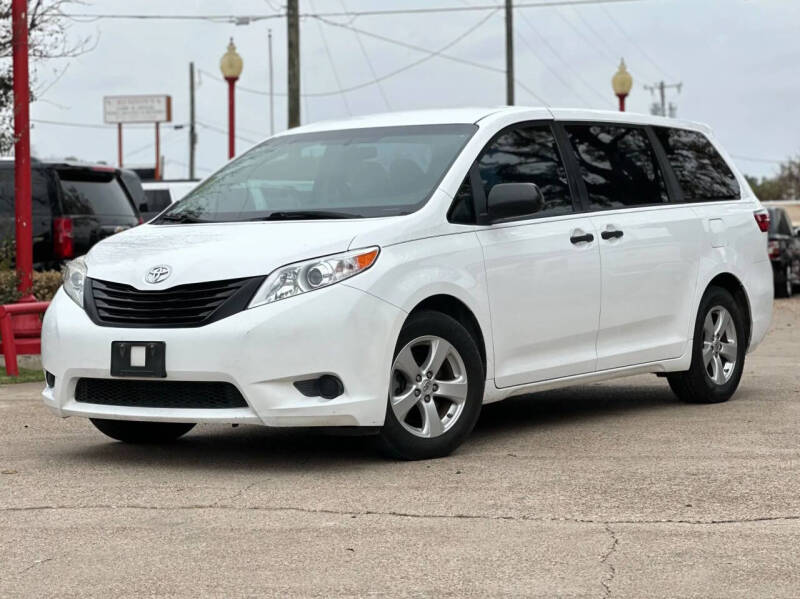 2015 Toyota Sienna L 7-Passenger