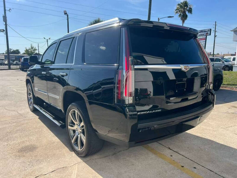 2018 Cadillac Escalade Premium Luxury