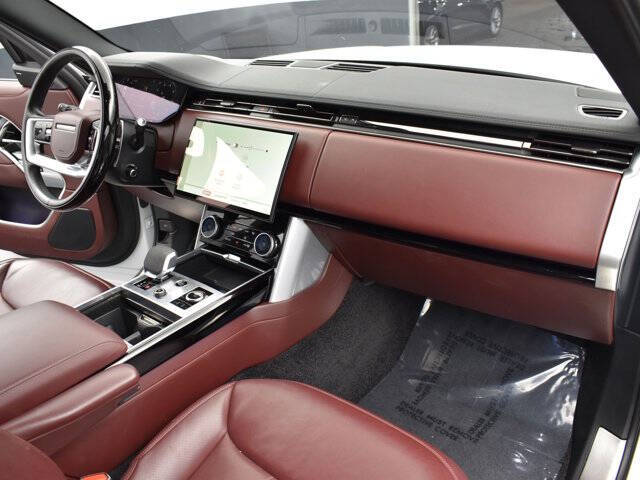 2023 Land Rover Range Rover P400 SE