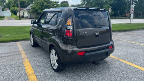 2010 Kia Soul +