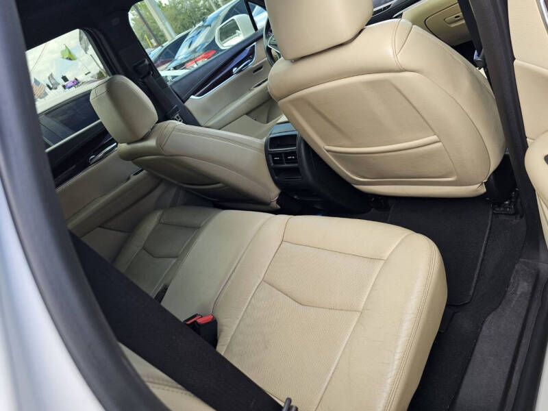 2017 Cadillac XT5 Luxury