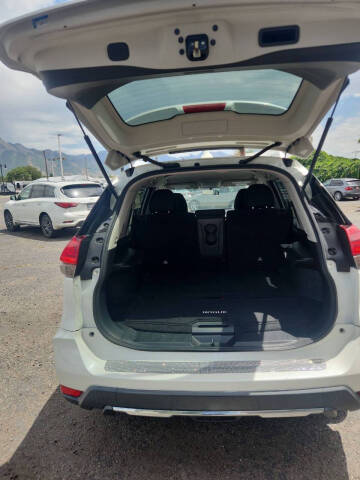 2017 Nissan Rogue SV