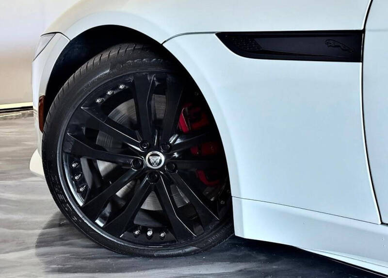 2024 Jaguar F-TYPE P450 R-Dynamic
