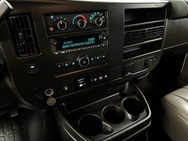2022 GMC Savana 2500