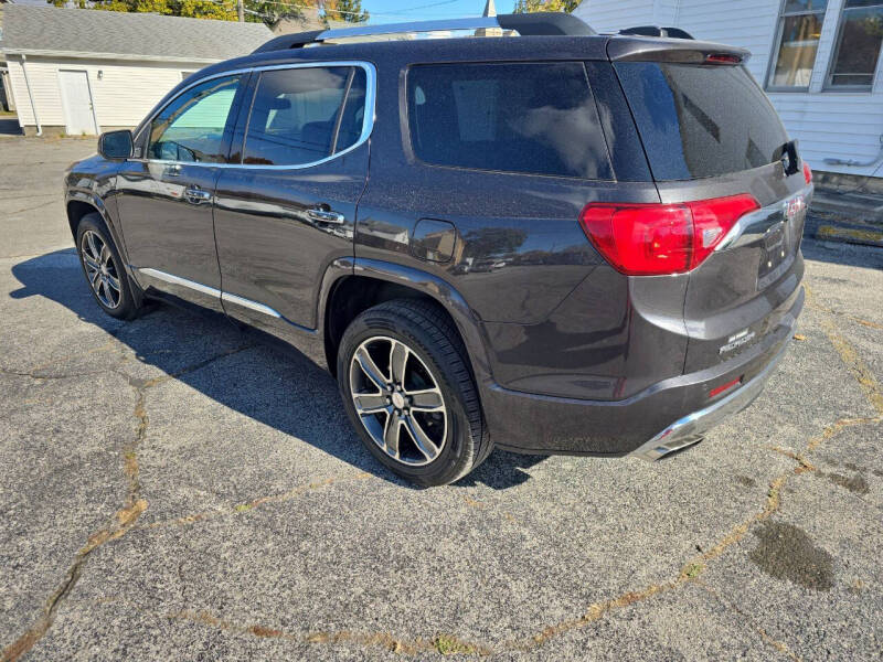 2017 GMC Acadia Denali