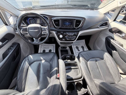 2019 Chrysler Pacifica Touring L