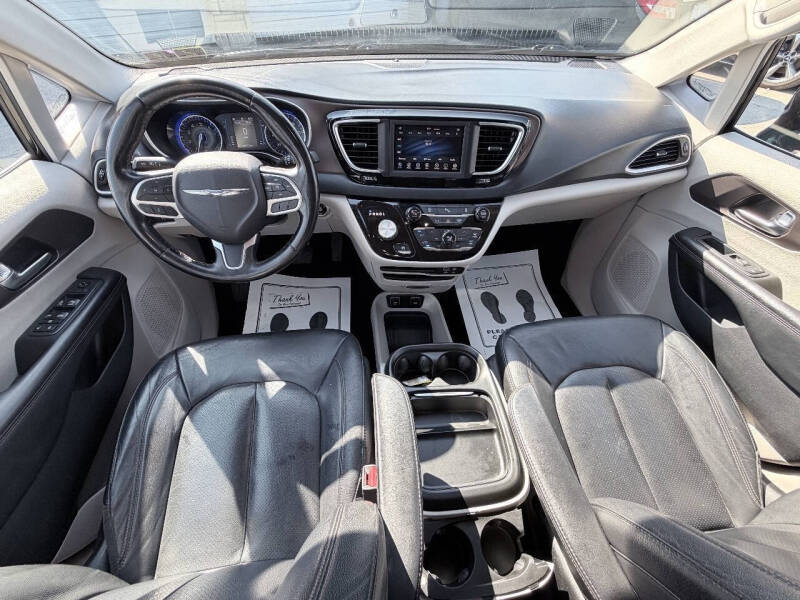2019 Chrysler Pacifica Touring L