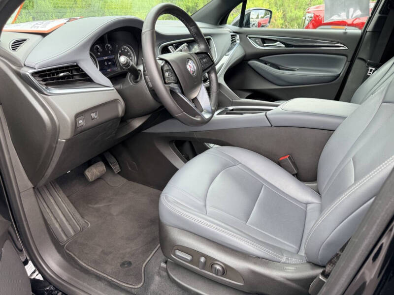 2022 Buick Enclave Essence