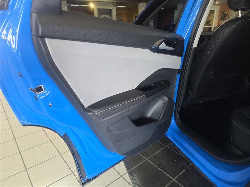 2024 Volkswagen Taos SE 4Motion