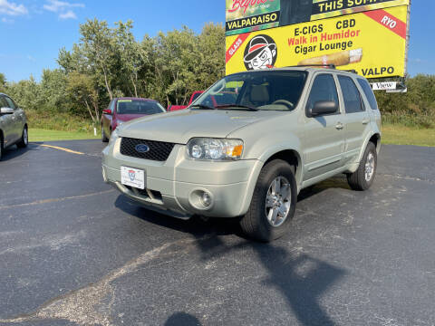 2005 Ford Escape for sale at US 30 Motors in Crown Point IN