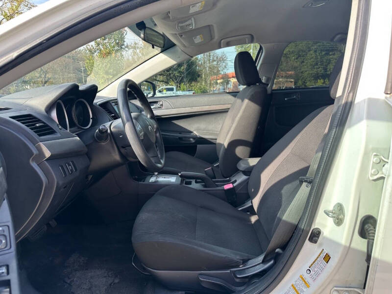 2015 Mitsubishi Lancer ES