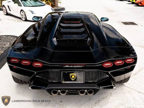 2022 Lamborghini Countach LPI 800-4