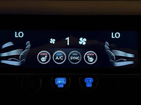 2025 Genesis G70
