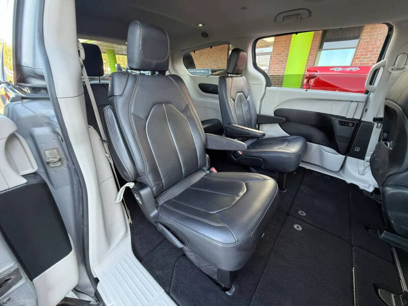 2018 Chrysler Pacifica Touring L