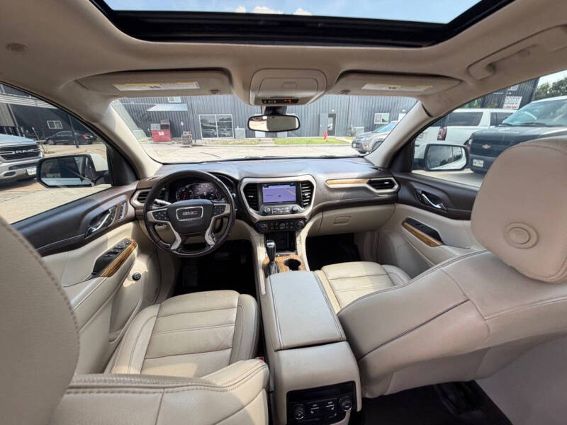 2019 GMC Acadia Denali