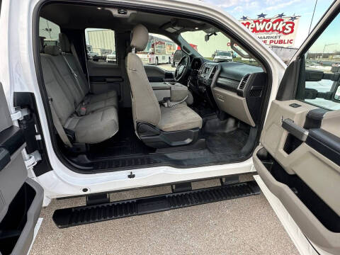 2017 Ford F-350 Super Duty XLT