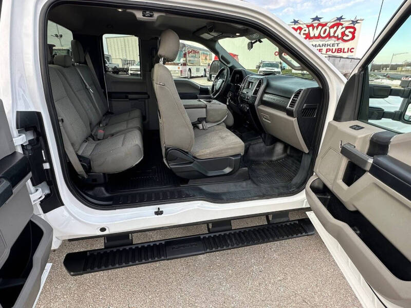 2017 Ford F-350 Super Duty XLT