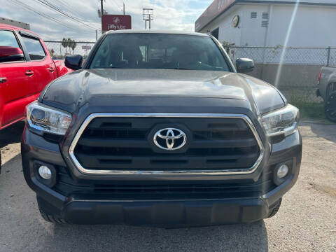 2017 Toyota Tacoma for sale at HOUSTON SKY AUTO SALES in Houston TX