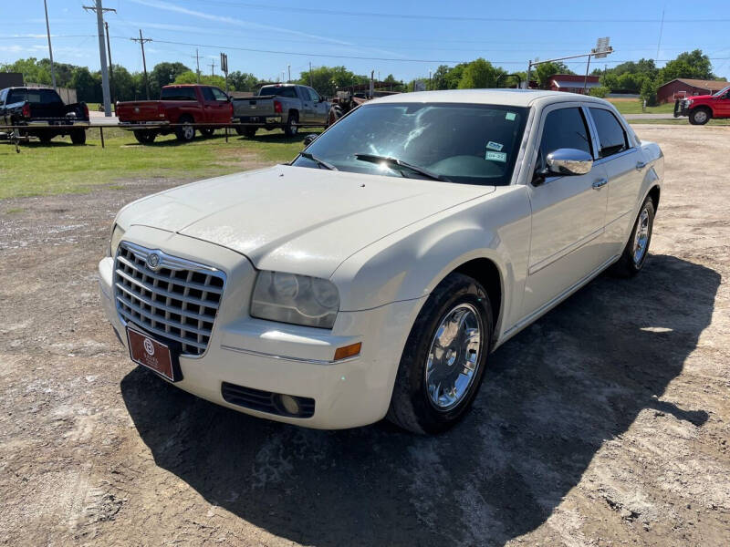 2005 Chrysler 300 for sale at Circle B Sales in Pittsburg TX