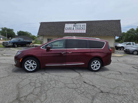 2017 Chrysler Pacifica Touring-L Plus